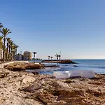 Calle Concordia 86, Two Bedroom Apartment, Up To 6 Guests, Near Del Cura Beach,supermarket Mercadona And Bus Station Apartman