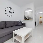 Calle Concordia 86, Two Bedroom Apartment, Up To 6 Guests, Near Del Cura Beach,supermarket Mercadona And Bus Station