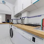Calle Concordia 86, Two Bedroom Apartment, Up To 6 Guests, Near Del Cura Beach,supermarket Mercadona And Bus Station Apartman *