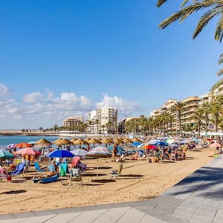 Calle Concordia 86, Two Bedroom Apartment, Up To 6 Guests, Near Del Cura Beach,supermarket Mercadona And Bus Station Apartman *