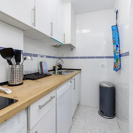 Apartment Concordia Beachside Apartment: Near Del Cura & Station Torrevieja