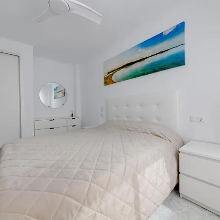 Apartament Calle Concordia 86, Two Bedroom Apartment, Up To 6 Guests, Near Del Cura Beach,supermarket Mercadona And Bus Station Torrevieja