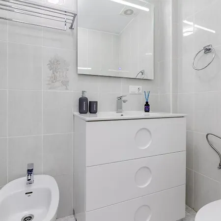 Concordia Beachside Apartment: Near Del Cura & Station Torrevieja