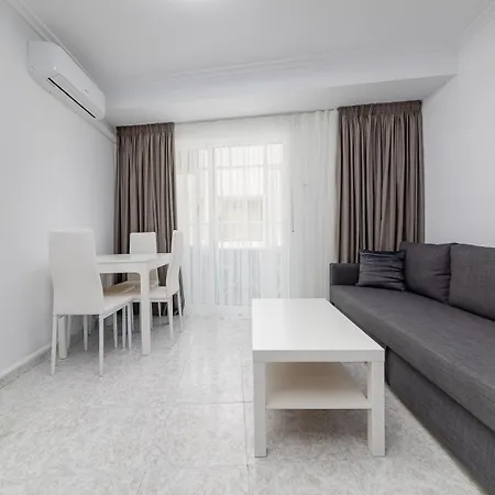 Calle Concordia 86, Two Bedroom Apartment, Up To 6 Guests, Near Del Cura Beach,supermarket Mercadona And Bus Station Torrevieja